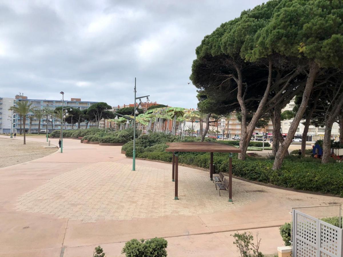 לה פינדה Pineda Beach 1A Linea De Mar & Parking מראה חיצוני תמונה