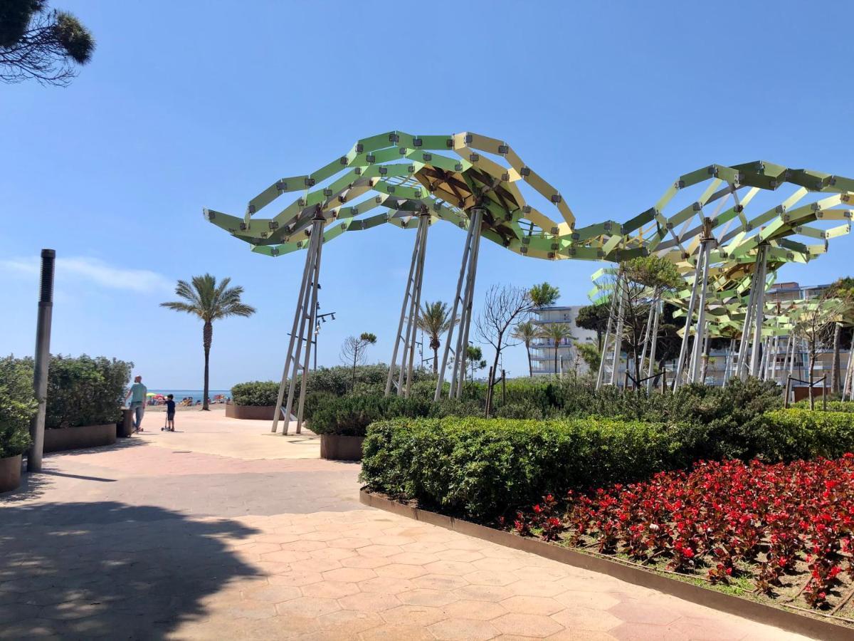לה פינדה Pineda Beach 1A Linea De Mar & Parking מראה חיצוני תמונה